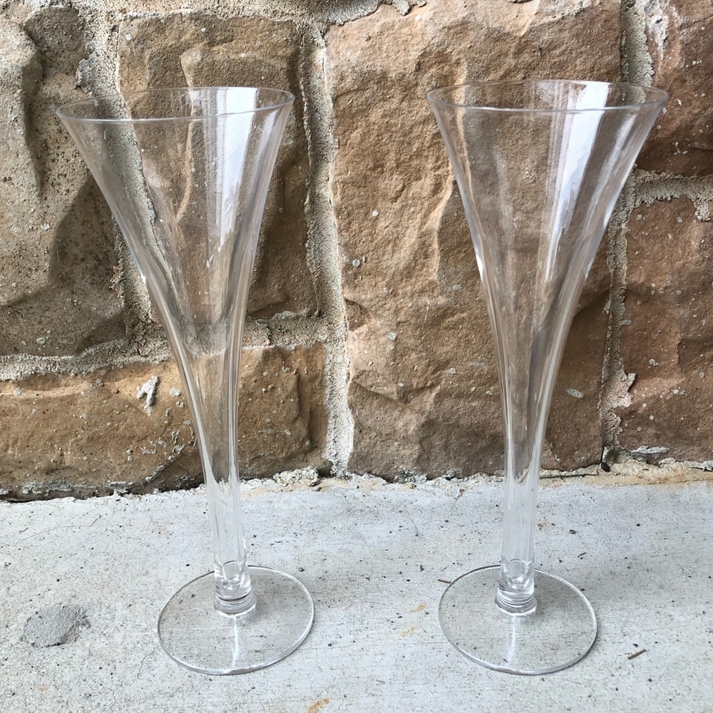 Set of 2 Crystal Trumpet Champagne Flutes Hollow Stem Never Used